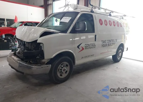 2015 GMC Savana 2500 Work Van z USA, uszkodzony, nr VIN 1GTW7FCF1F1907626